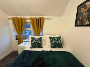ldeal Home for large groups families & Contractors